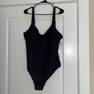 Old Navy Black Textured Scoop Neck Swimsuit
